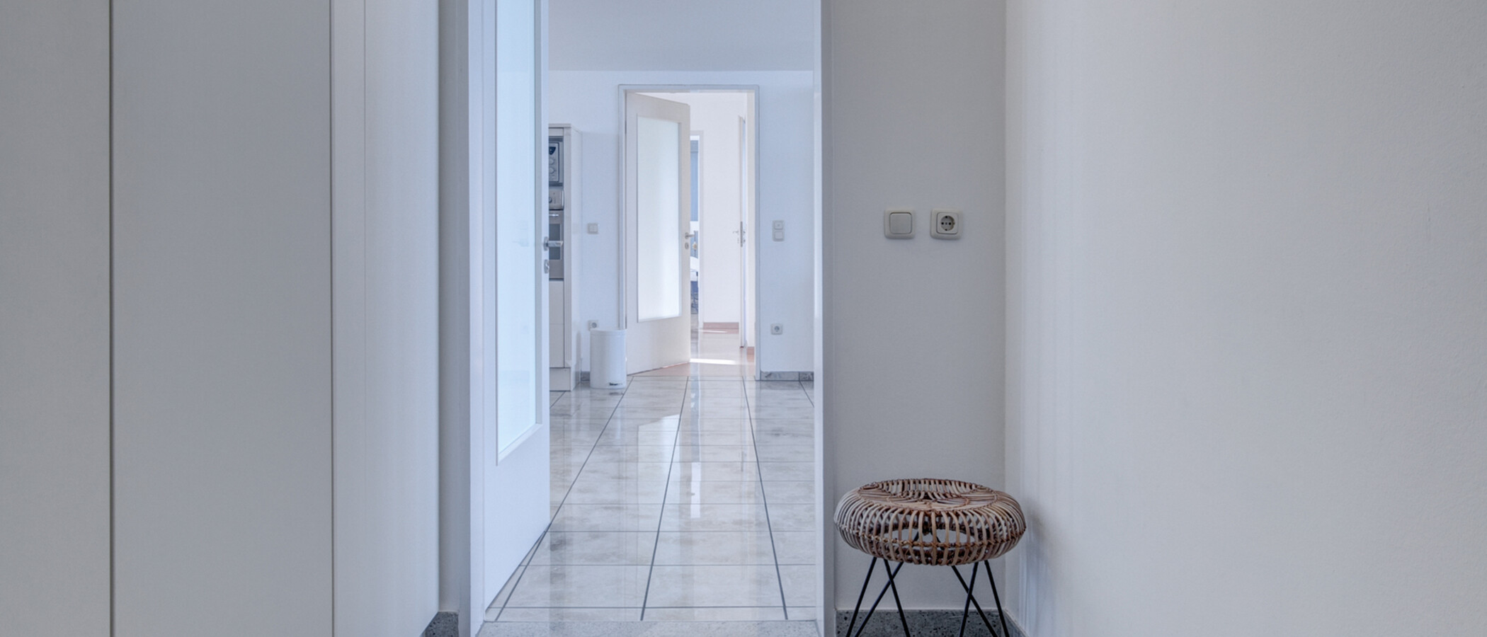 appartement avec terrasse sur le toit München Maxvorstadt - Westen 05 entrée/couloir 1607