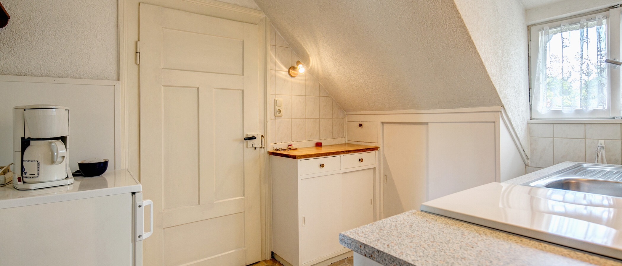 appartement sous les toits München Pasing 03 cuisine 1610