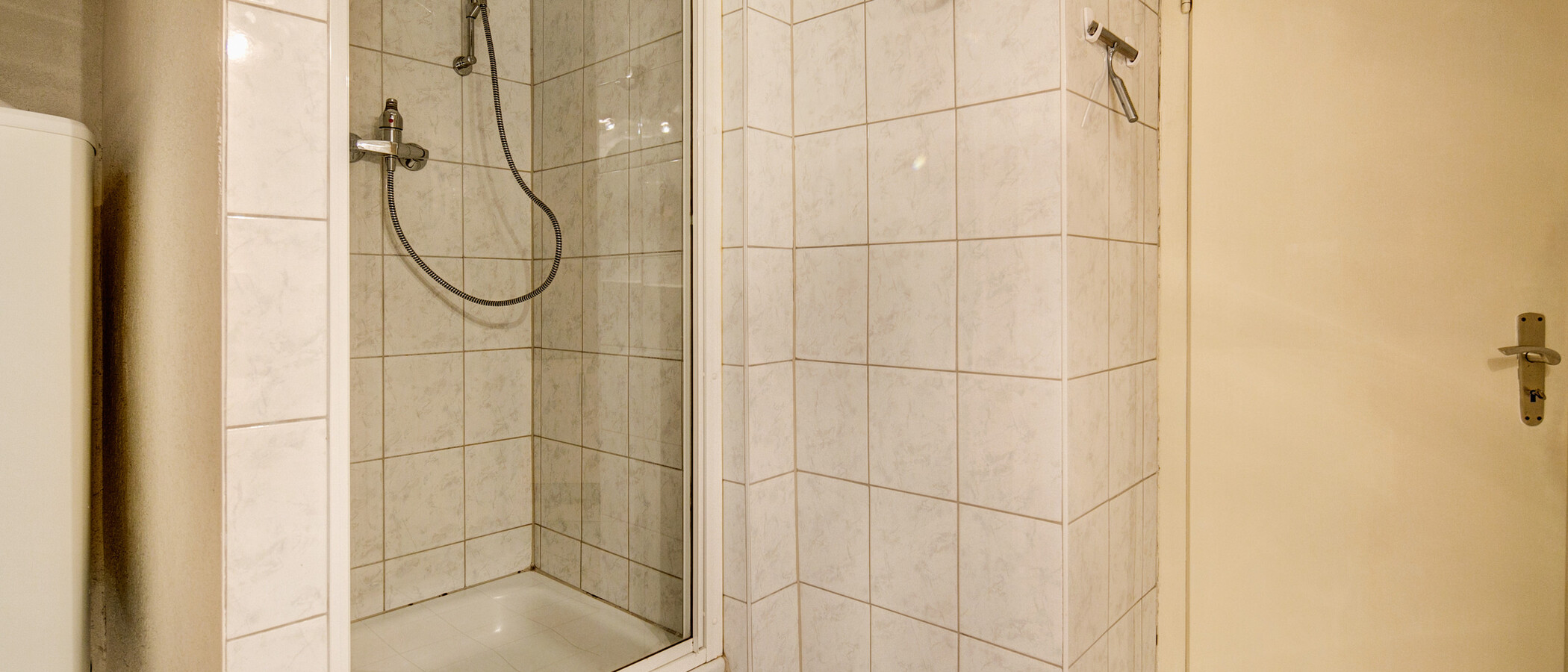 appartement sous les toits München Pasing 03 salle de bain 1610
