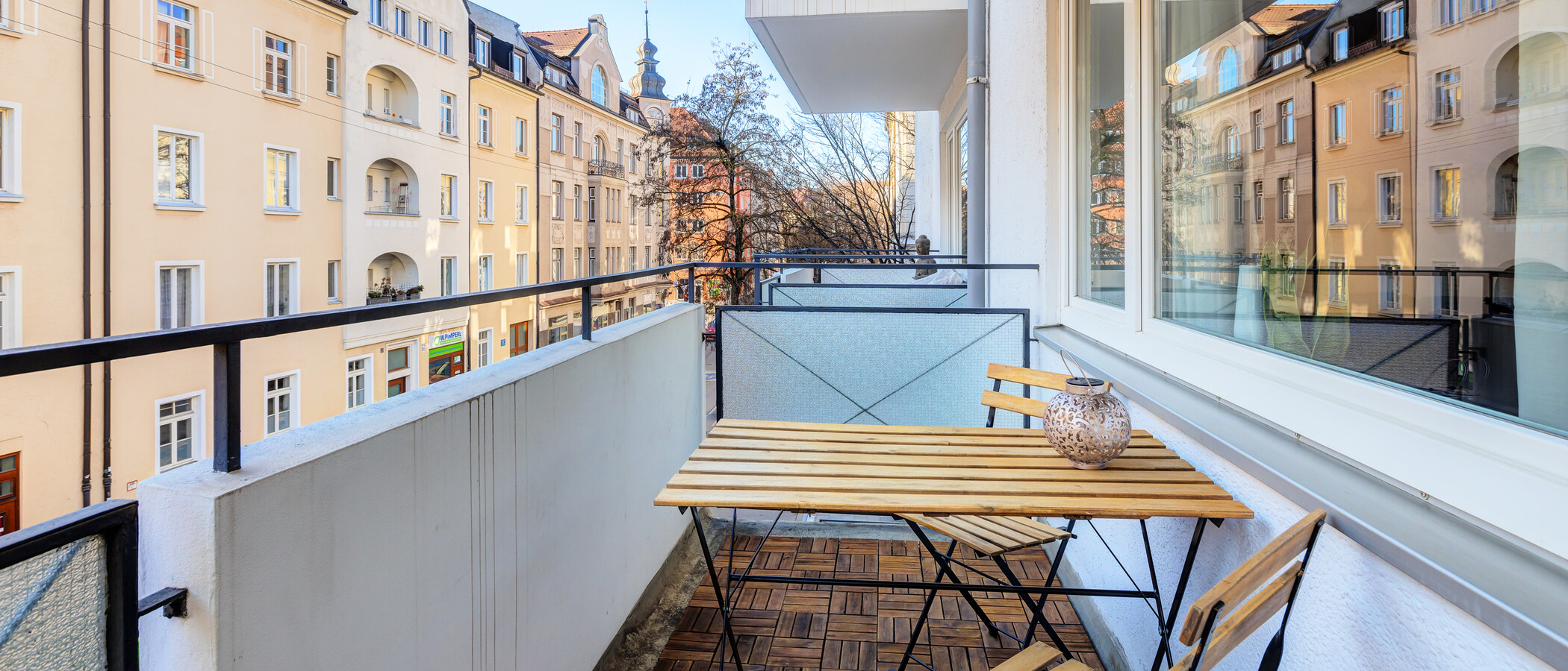 appartement München Schwabing (links der Leopoldstraße) 01 balcon 1660