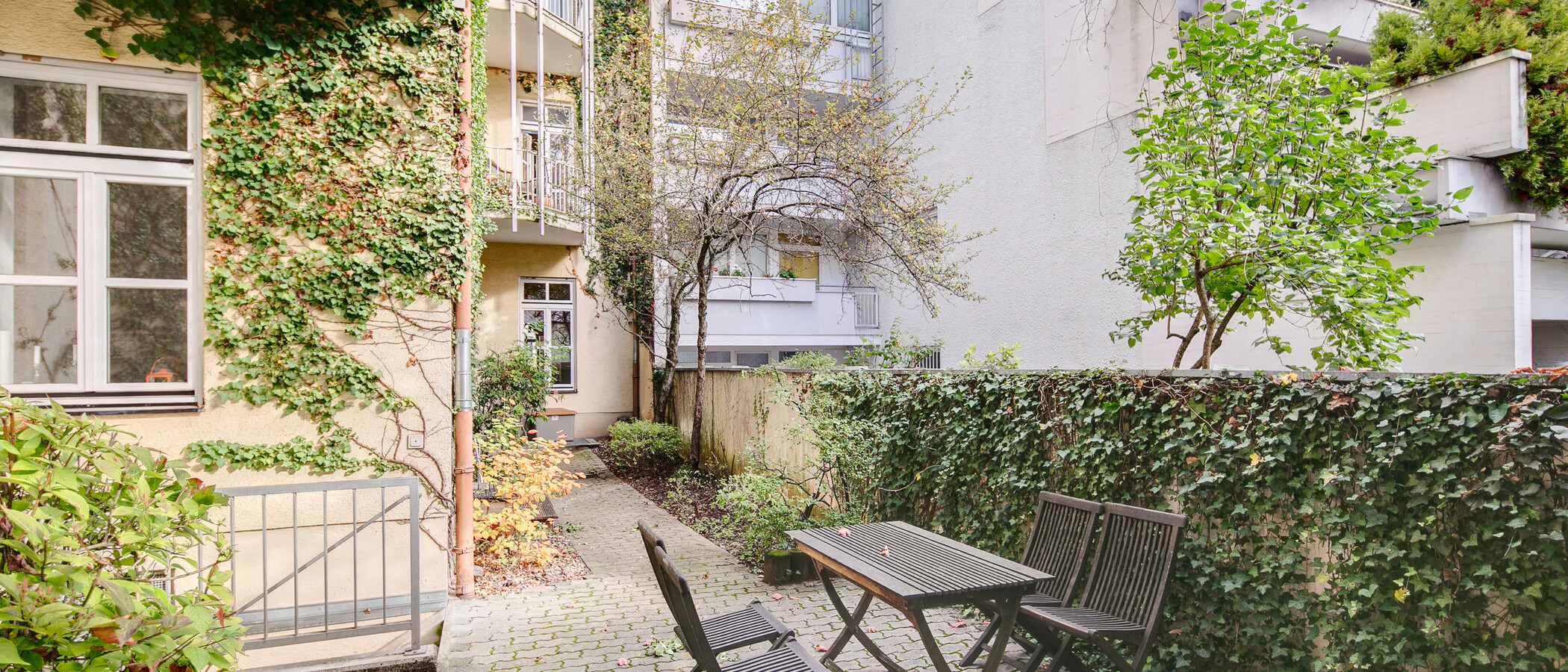 appartement München Schwabing (links der Leopoldstraße) 01 cour intérieure 1797