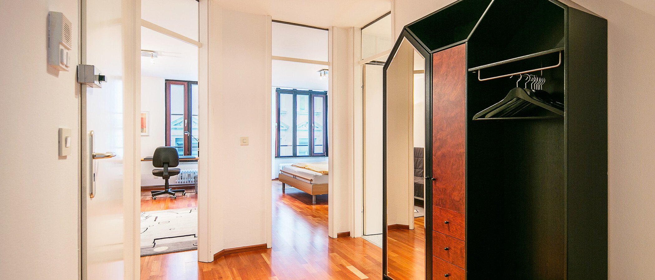 appartement München Schwabing (rechts der Leopoldstraße) 03 entrée/couloir 1976