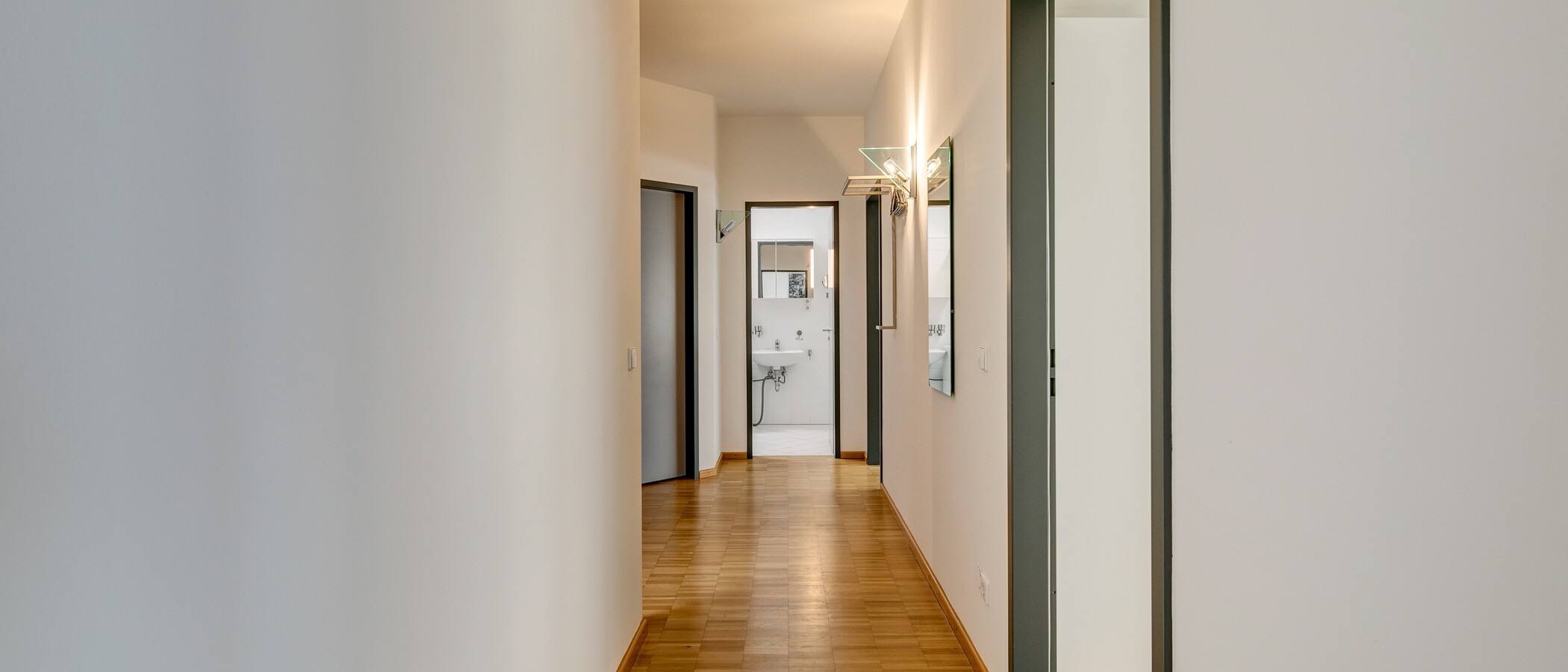 appartement avec terrasse sur le toit München Maxvorstadt - Museumsviertel 01 entrée/couloir 2