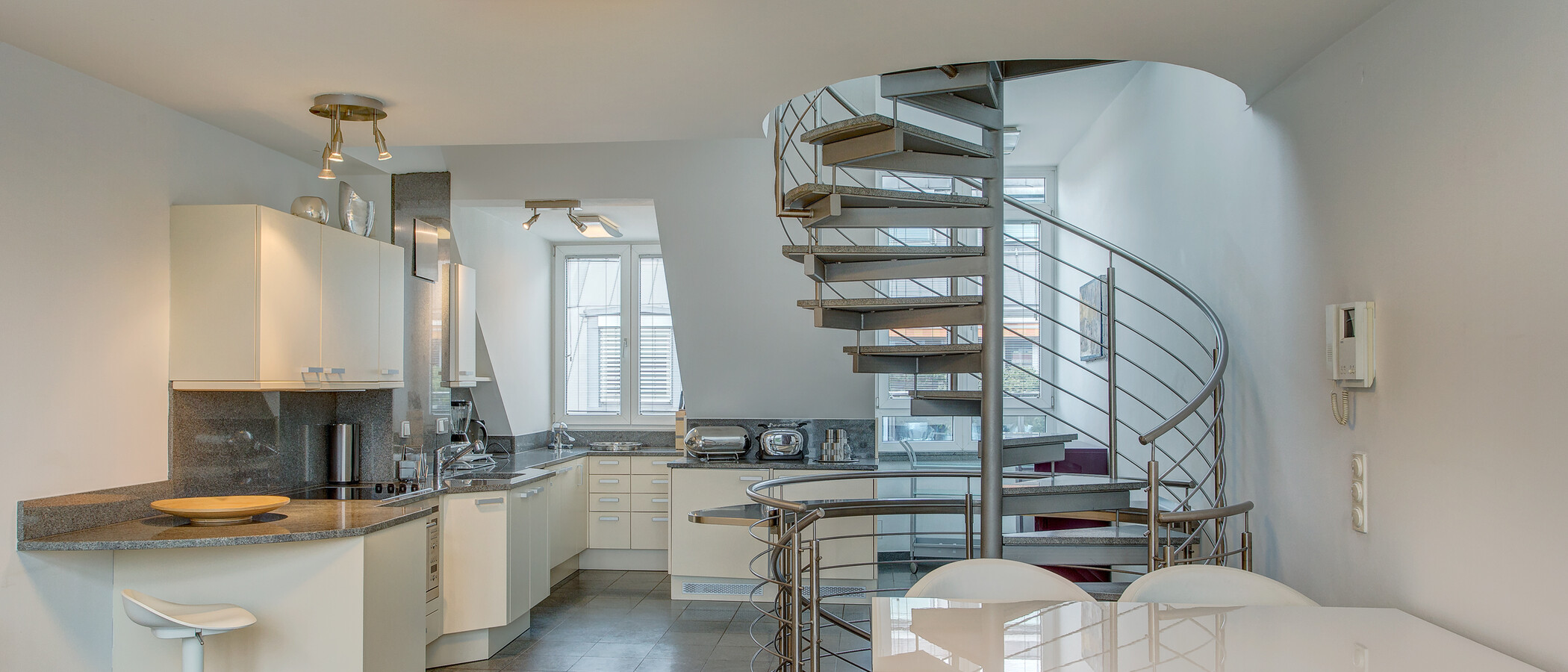 appartement style maisonnette München Schwabing (rechts der Leopoldstraße) 05 salon 2018