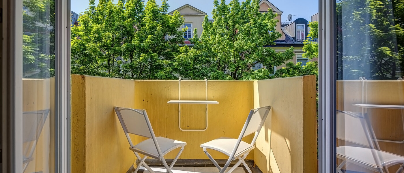 studio München Schwabing-West (rund um den Hohenzollernplatz) 01 balcon 2152