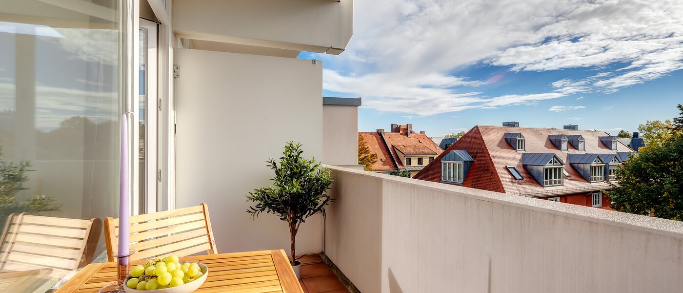 studio München Schwabing-Nord (zw. Leopoldstraße & Englischen Garten) 03 balcon 2242