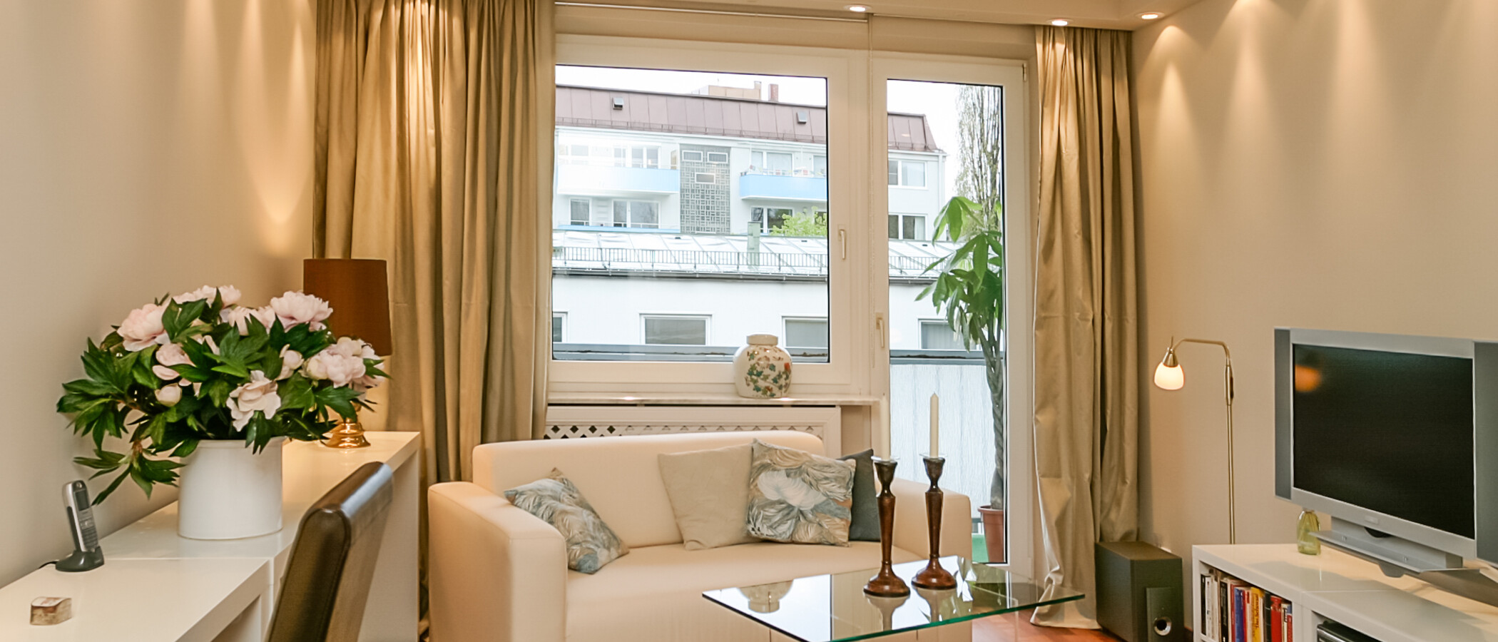 studio München Schwabing (links der Leopoldstraße) 01 salon 2333