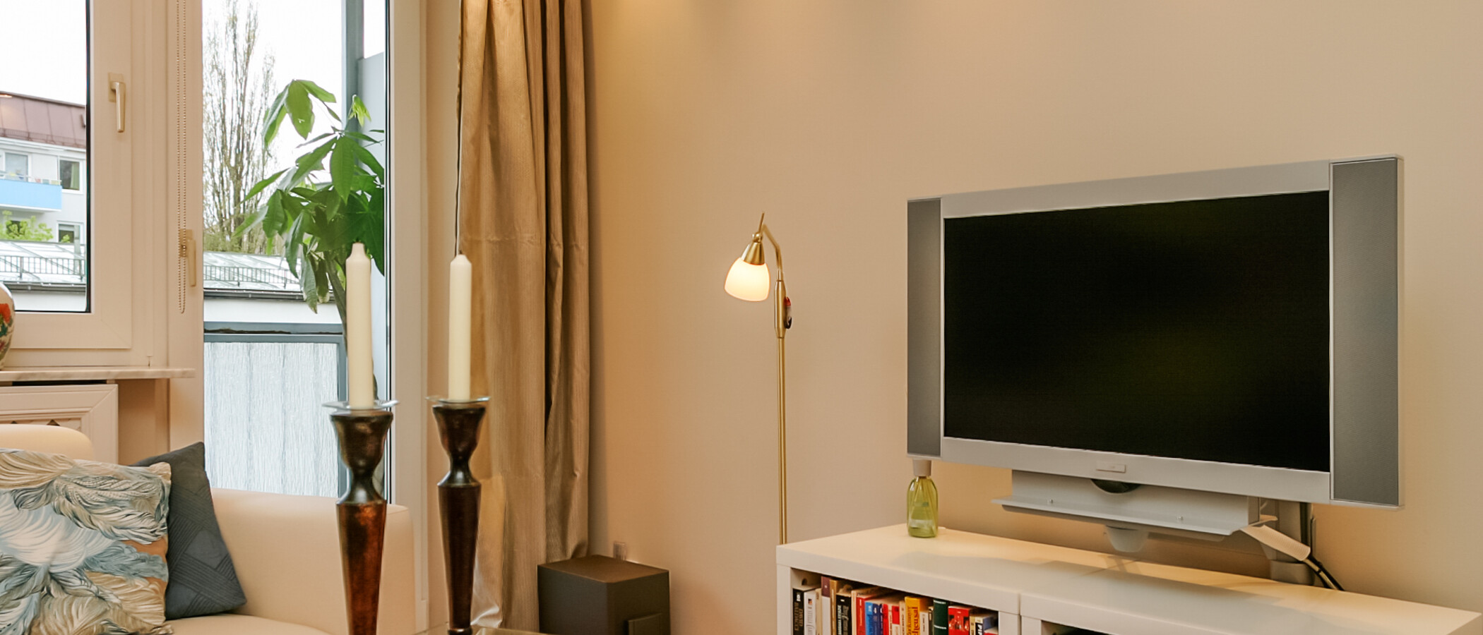 studio München Schwabing (links der Leopoldstraße) 05 salon 2333