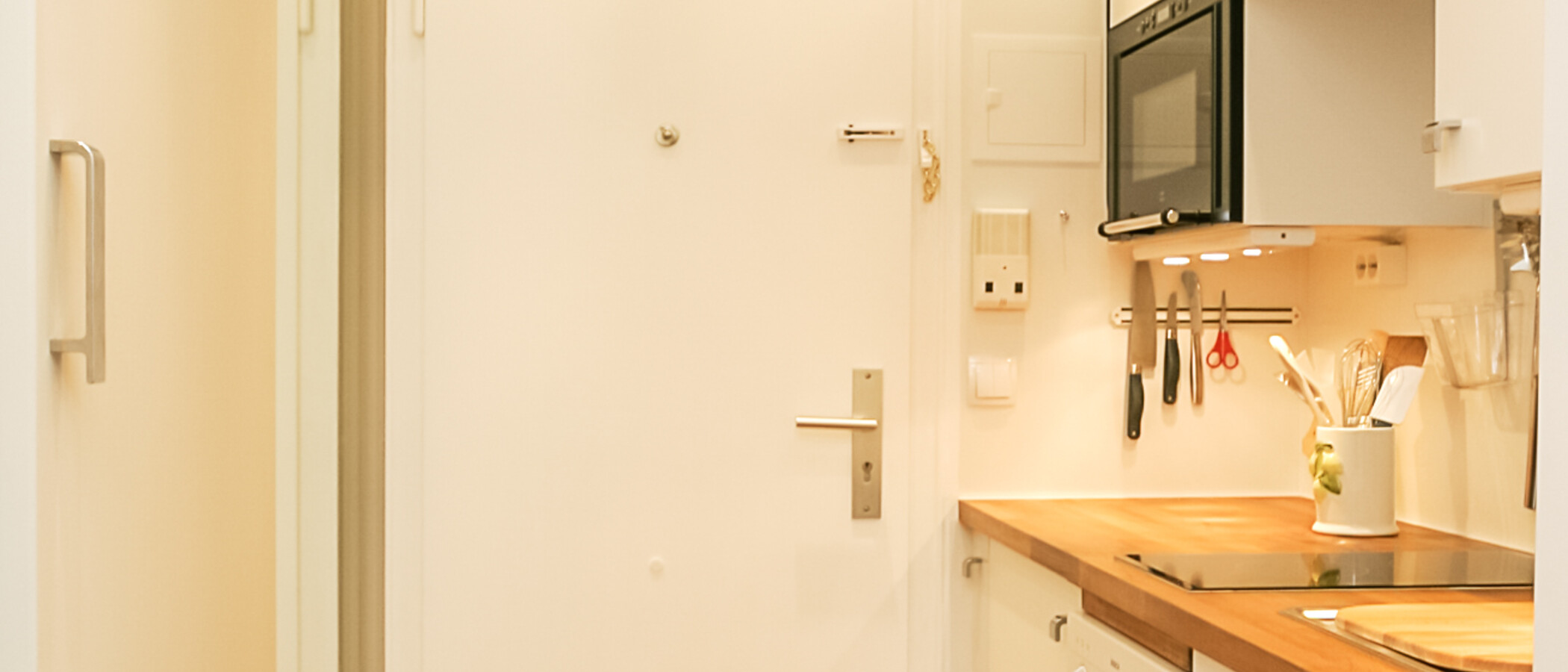 studio München Schwabing (links der Leopoldstraße) 01 cuisine 2333