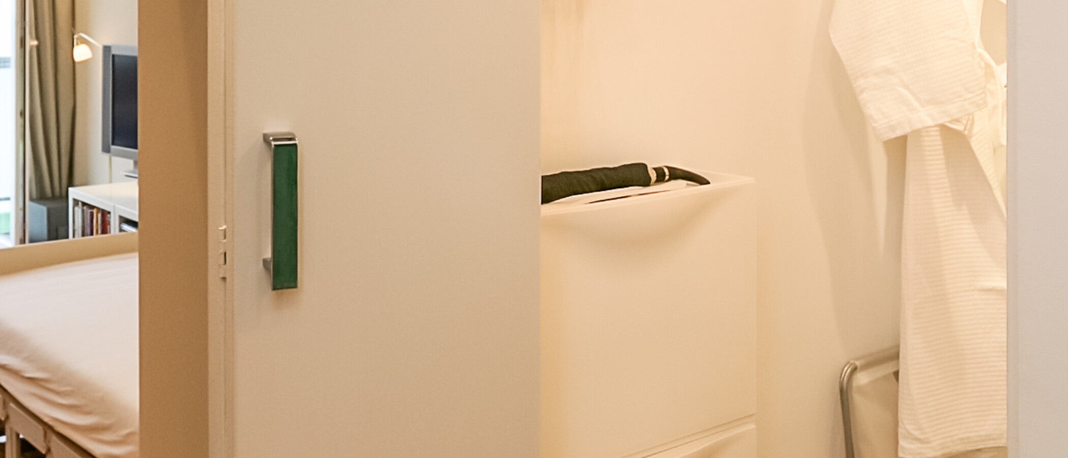 studio München Schwabing (links der Leopoldstraße) 03 entrée/couloir 2333