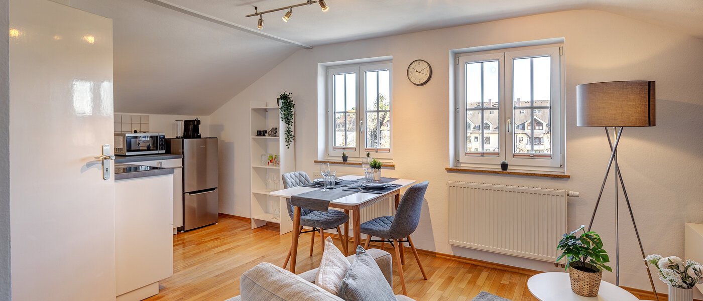 studio München Sendling-Westpark 04 pièce à vivre 2380