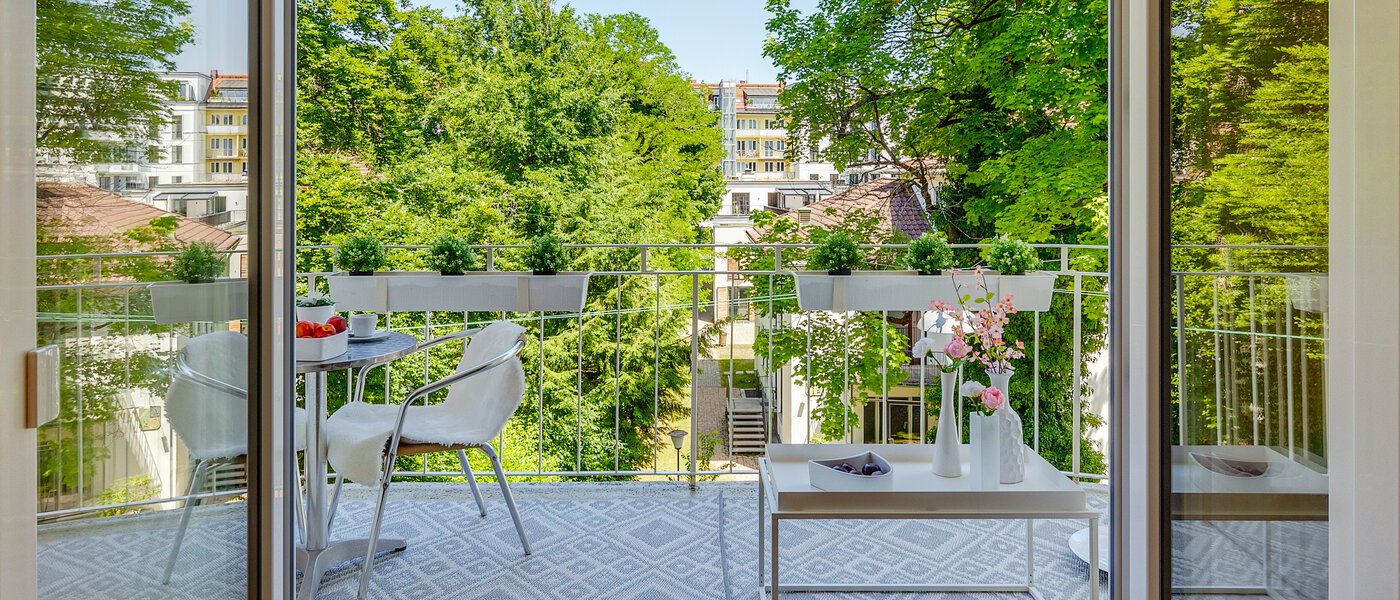 appartement München Schwabing (links der Leopoldstraße) 01 balcon 2407