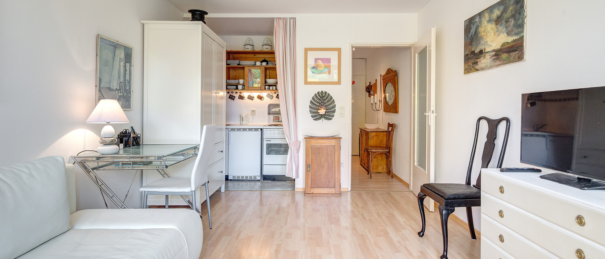 studio München Schwabing (links der Leopoldstraße) 04 salon 2684