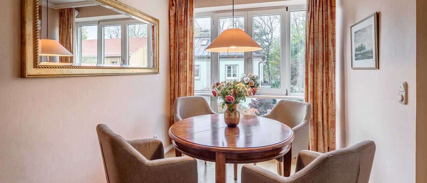 appartement München Schwabing (rechts der Leopoldstraße) 01 salle à manger 2699