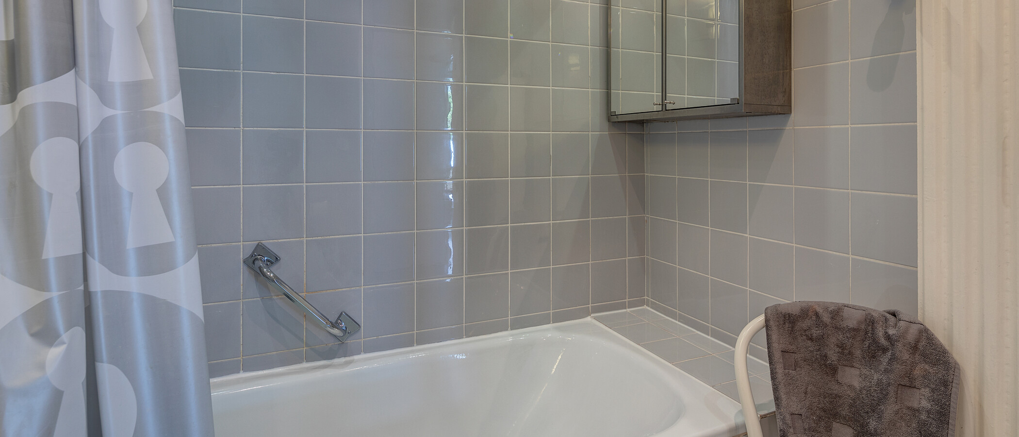 appartement avec terrasse sur le toit München Neuhausen 02 salle de bain 2774
