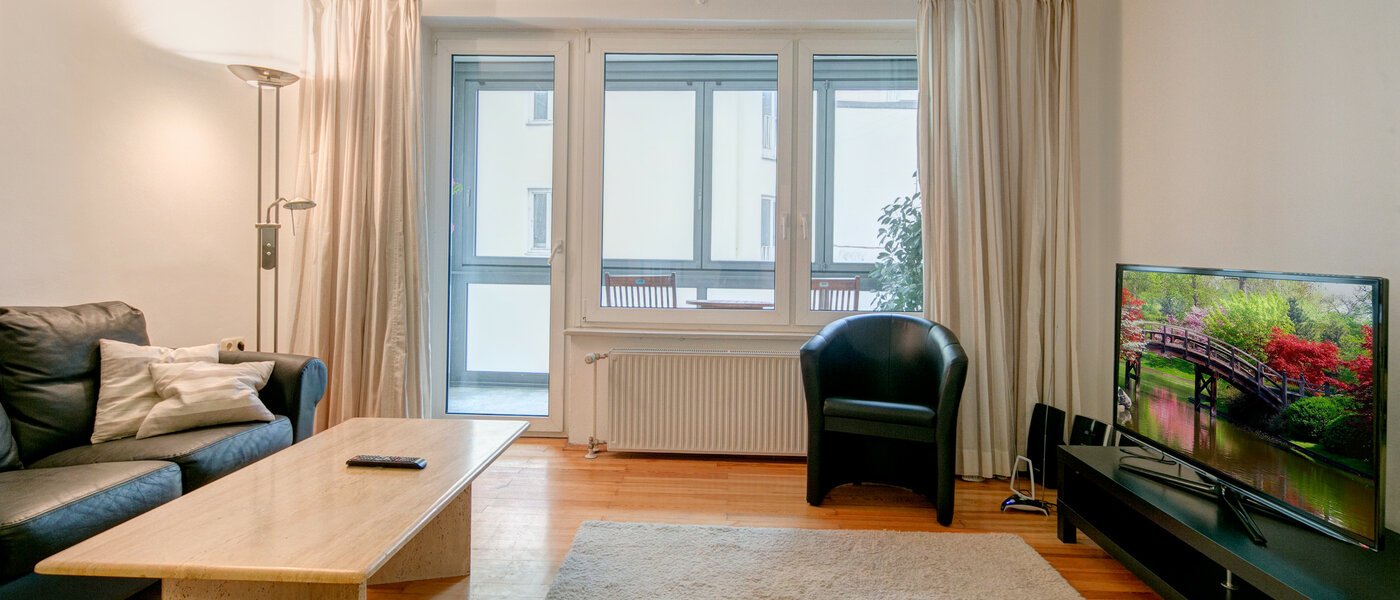 appartement München Schwabing-Nord (zw. Leopoldstraße & Englischen Garten) 02 salon 3091