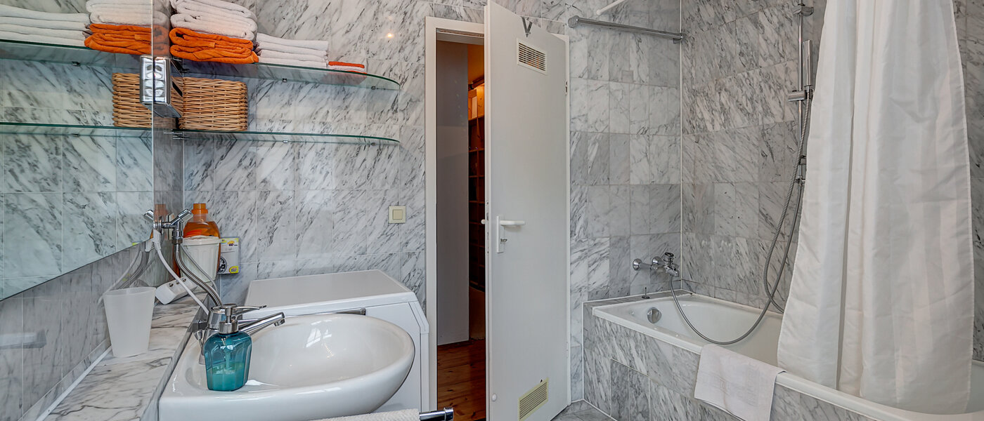 appartement sous les toits München Zentrum 04 salle de bain 3130