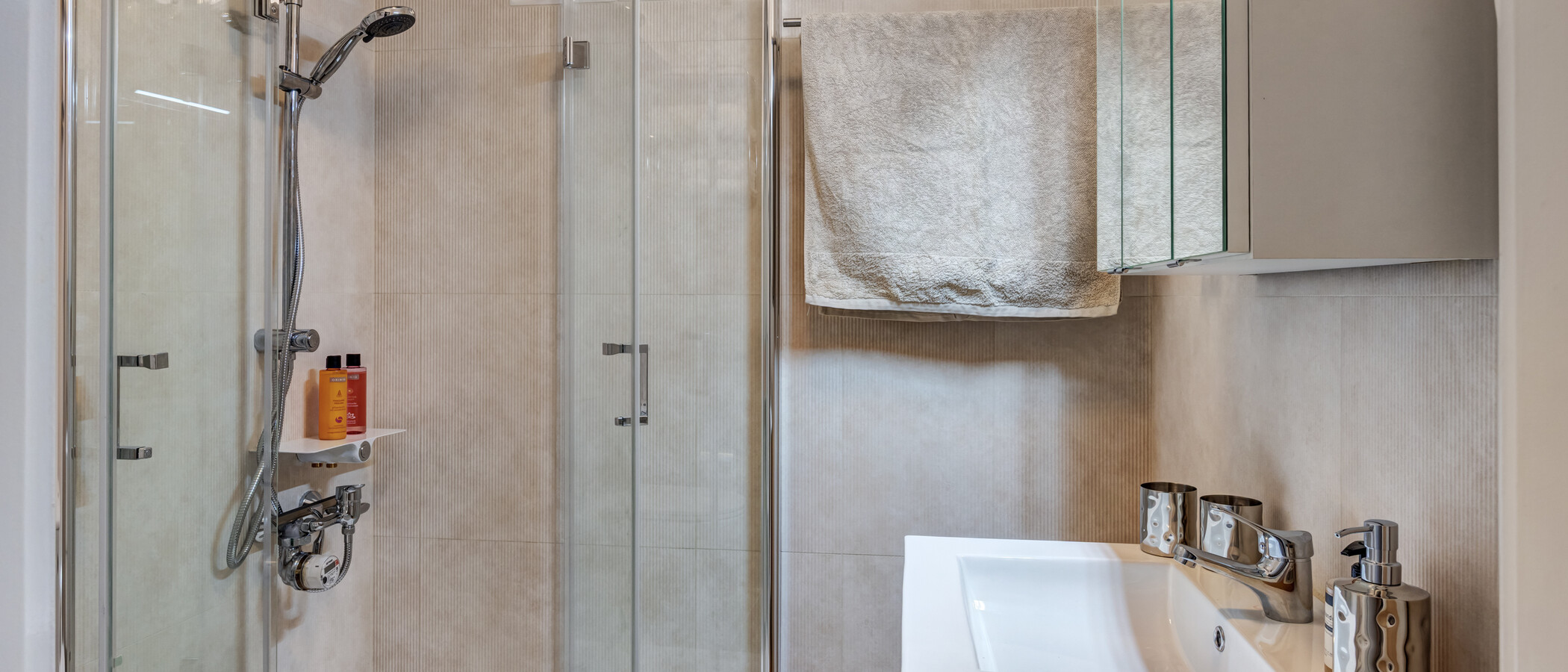 appartement München Schwabing (links der Leopoldstraße) 01 salle de bain 3177