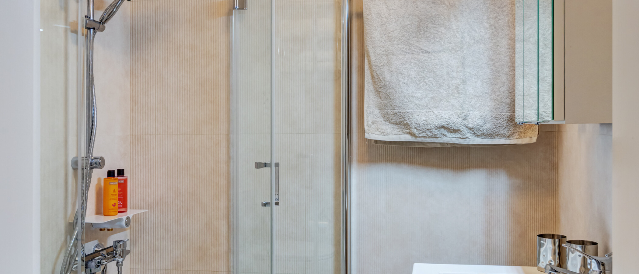 appartement München Schwabing (links der Leopoldstraße) 04 salle de bain 3177
