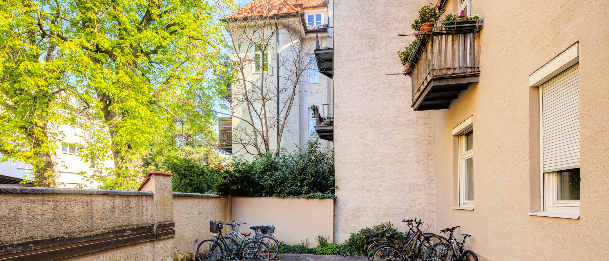 appartement München Schwabing (rechts der Leopoldstraße) 01 cour intérieure 319