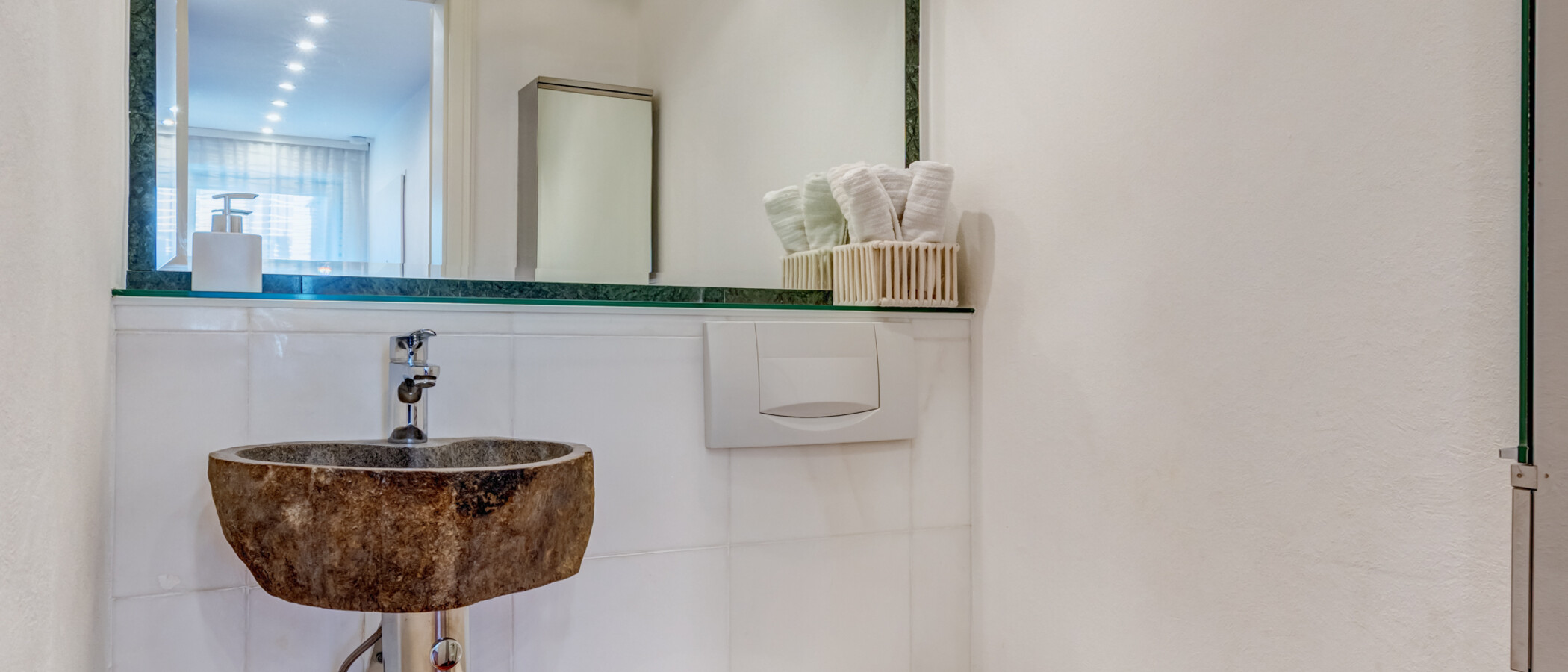 appartement style maisonnette München Herzogpark 01 deux toilettes 3249