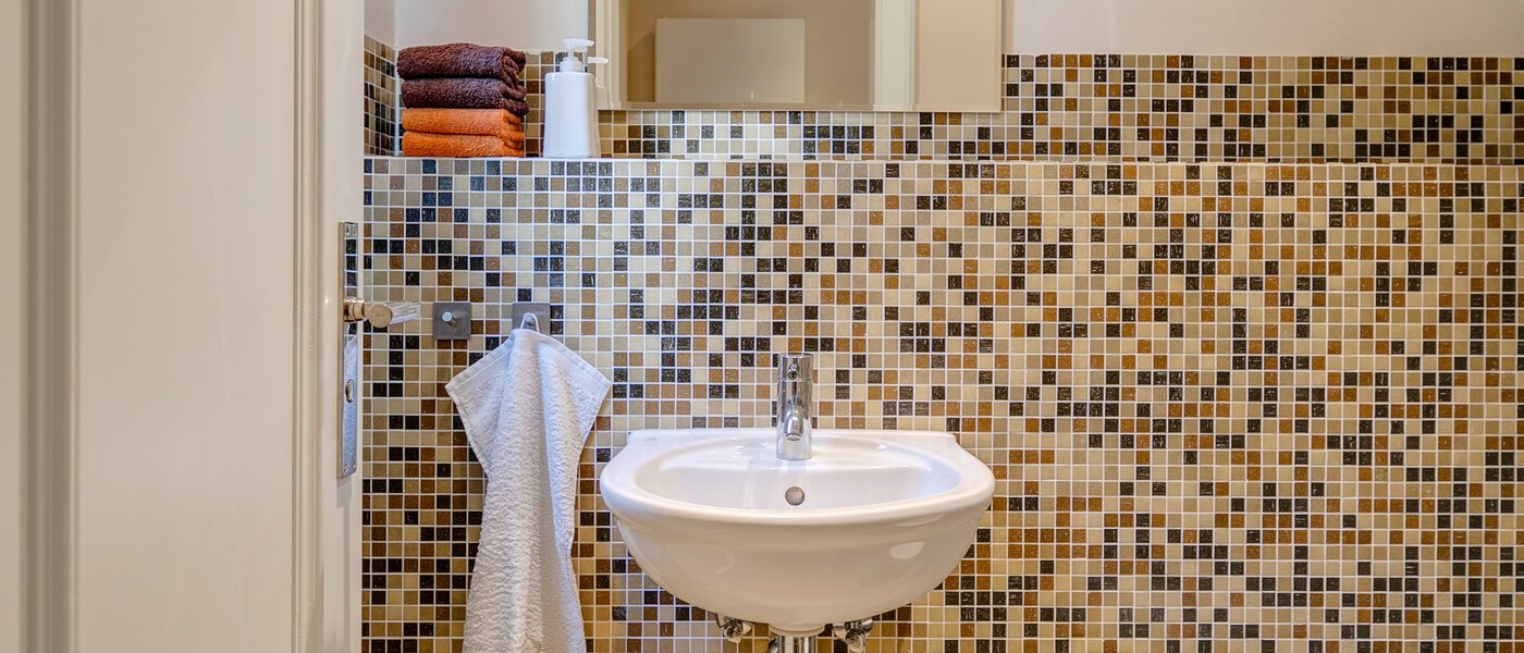 maison mitoyenne München Schwabing (links der Leopoldstraße) 01 toilettes séparées 3396