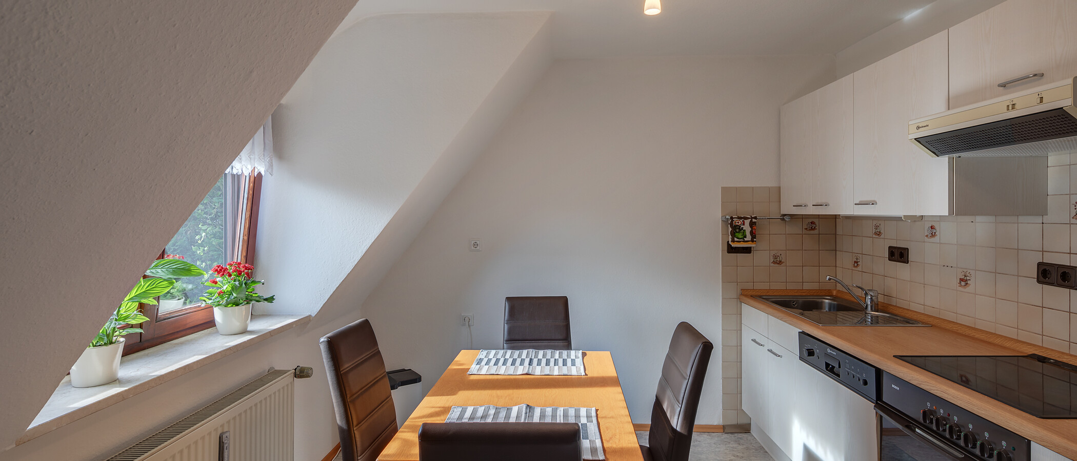 appartement sous les toits Ismaning 01 cuisine 3466