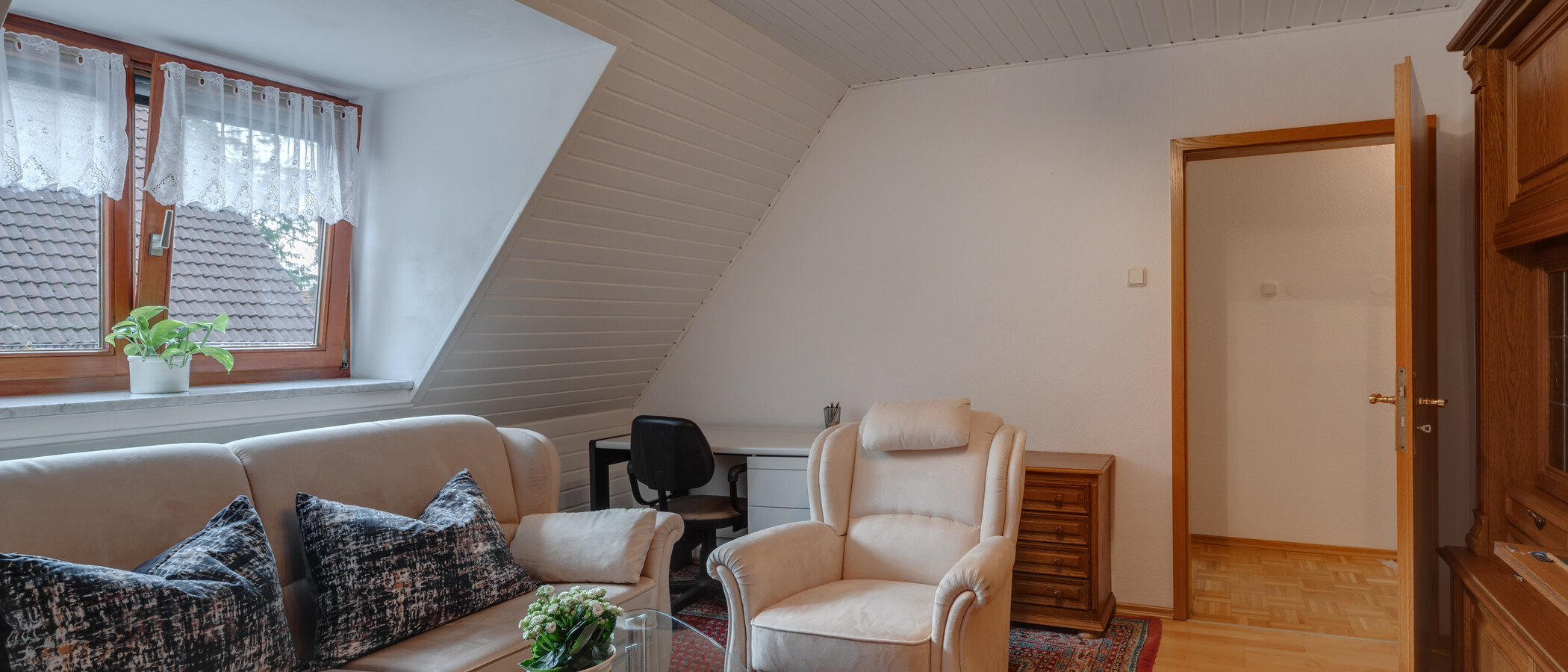 appartement sous les toits Ismaning 04 salle de séjour 3466