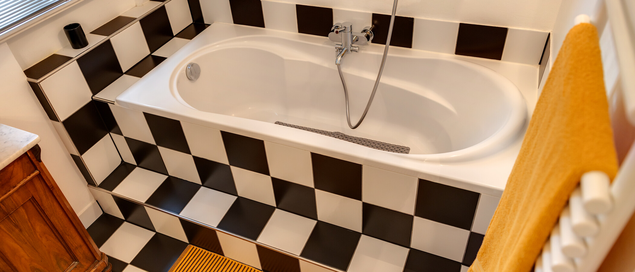 appartement style maisonnette München Pasing 02 salle de bain 407