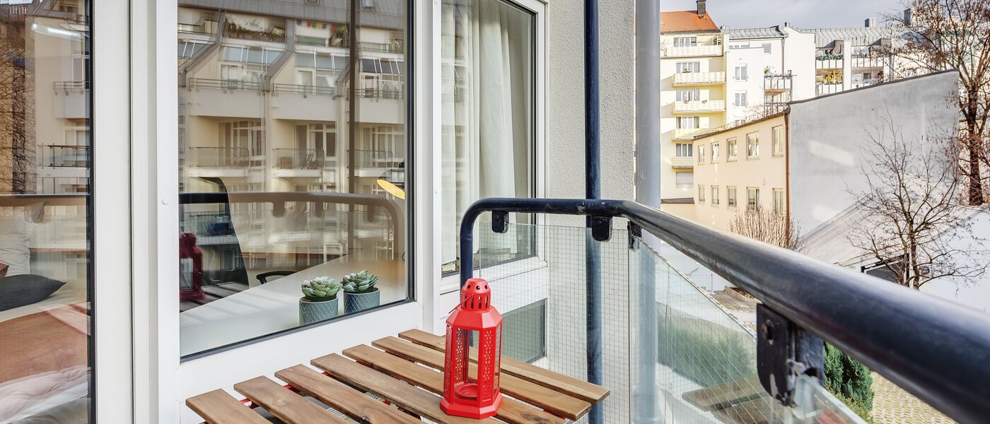 studio München Maxvorstadt - Museumsviertel 01 balcon 4250