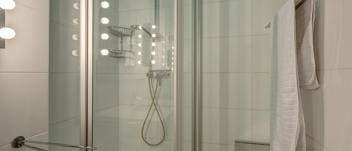 appartement München Maxvorstadt - Rund um den Josephplatz 02 salle de bain 4385