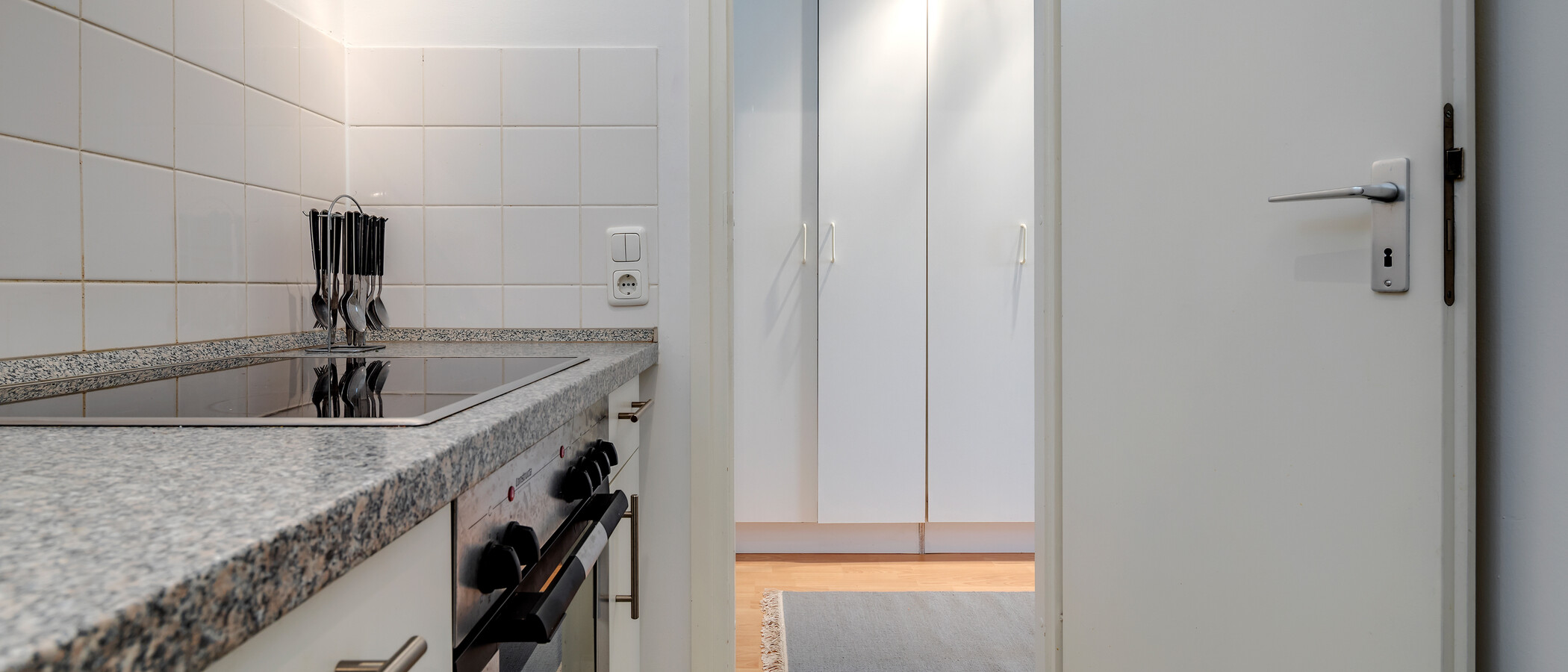 appartement München Schwabing-Nord (zw. Leopoldstraße & Englischen Garten) 02 cuisine 4452