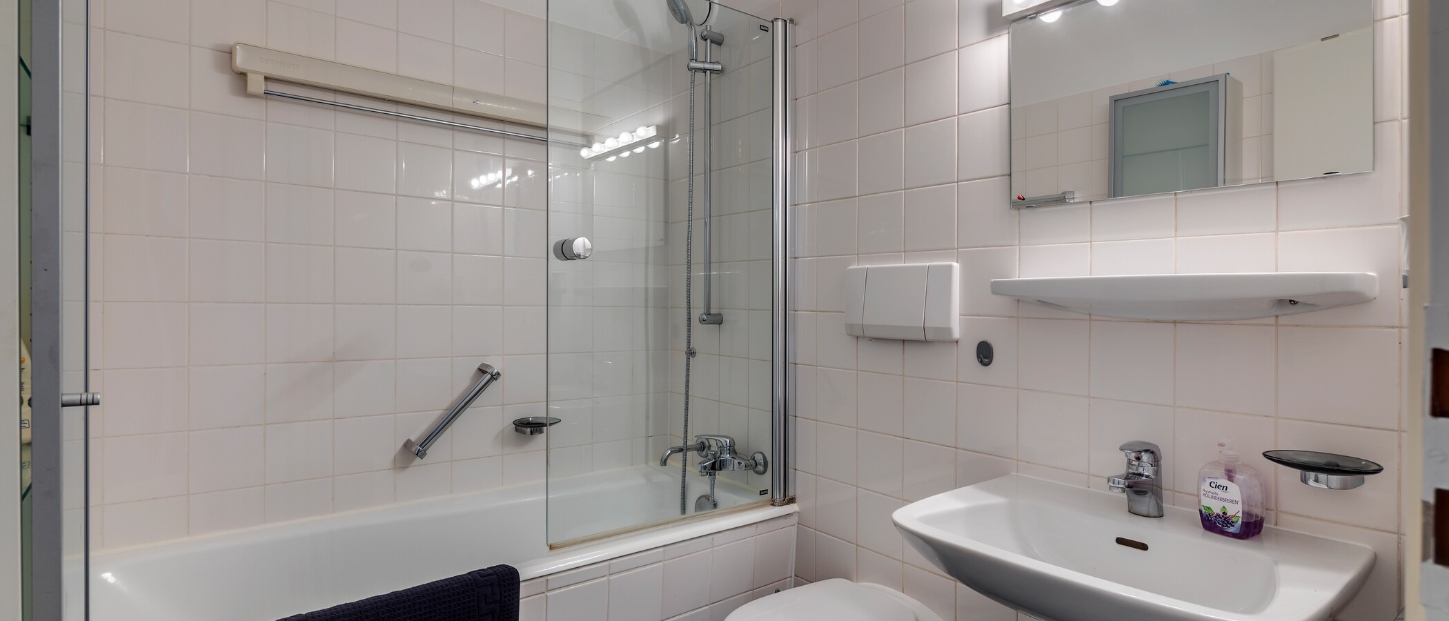 appartement München Schwabing-Nord (zw. Leopoldstraße & Englischen Garten) 01 salle de bain 4452
