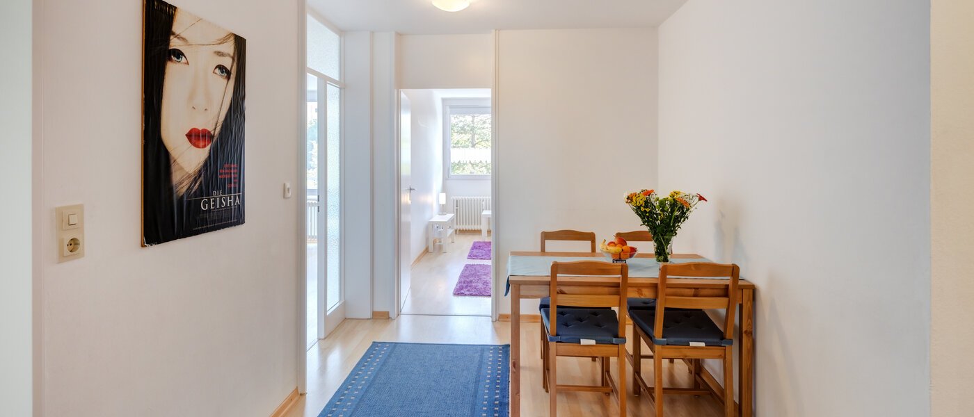 appartement München Neuperlach 01 salle à manger 4521