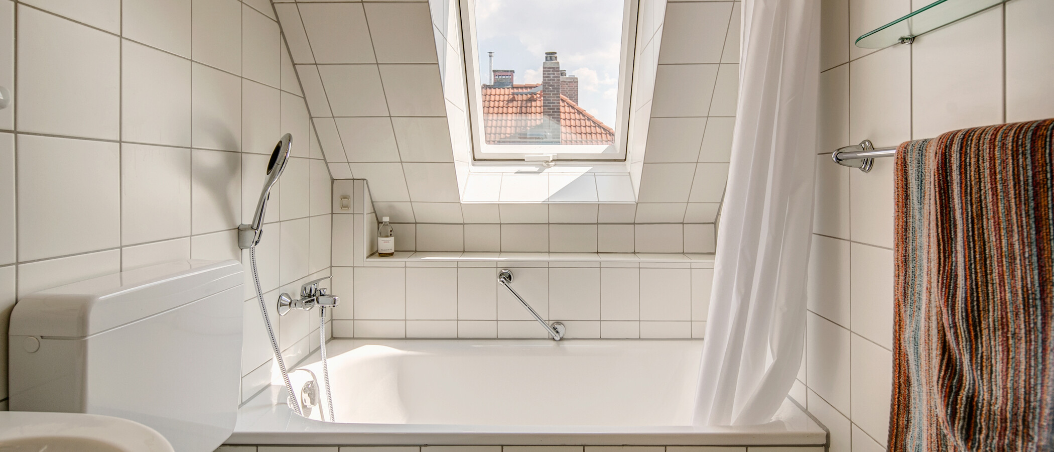 appartement sous les toits München Maxvorstadt - Rund um den Josephsplatz 01 salle de bain 4683