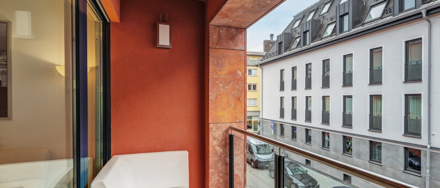 appartement München Schwabing (rechts der Leopoldstraße) 01 balcon 4720