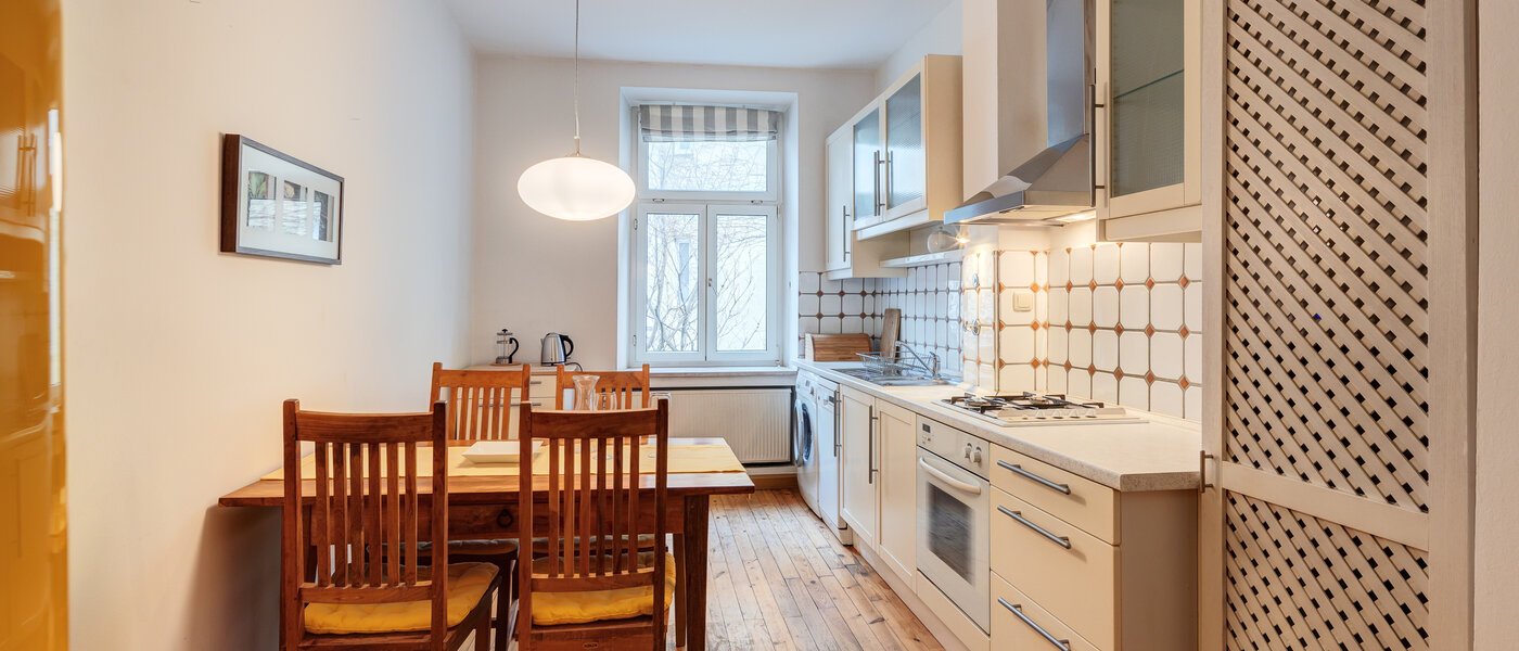 appartement München Neuhausen 01 cuisine 5003