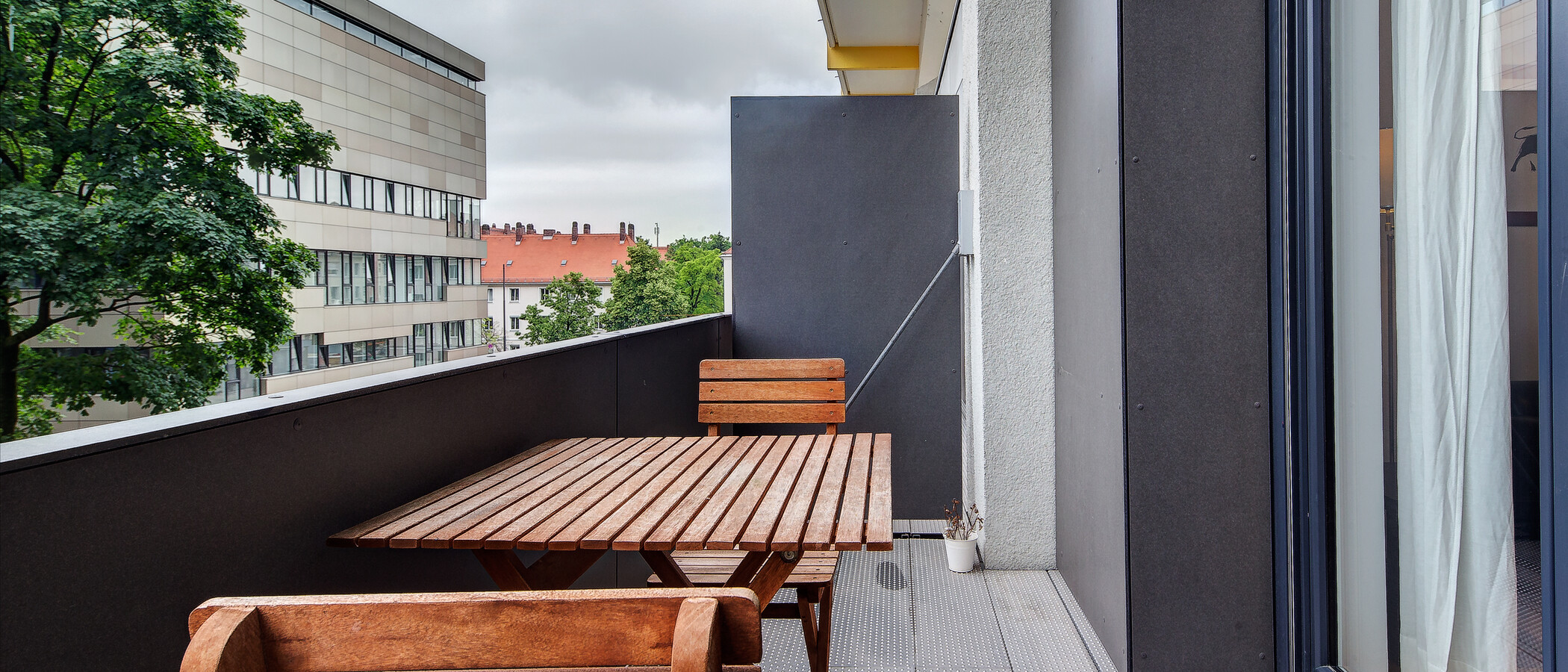 appartement München Schwabing (rechts der Leopoldstraße) 03 balcon 5170