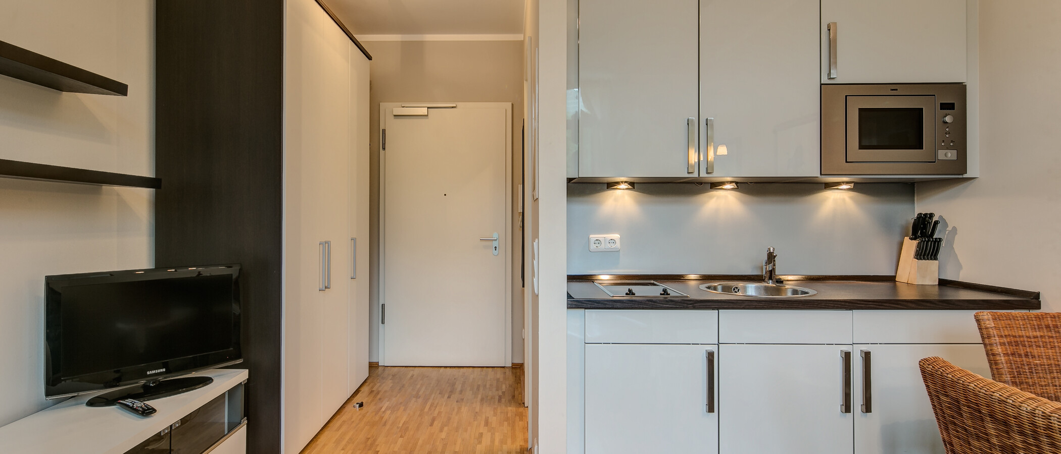 studio München Schwabing (rechts der Leopoldstraße) 04 salon 5202