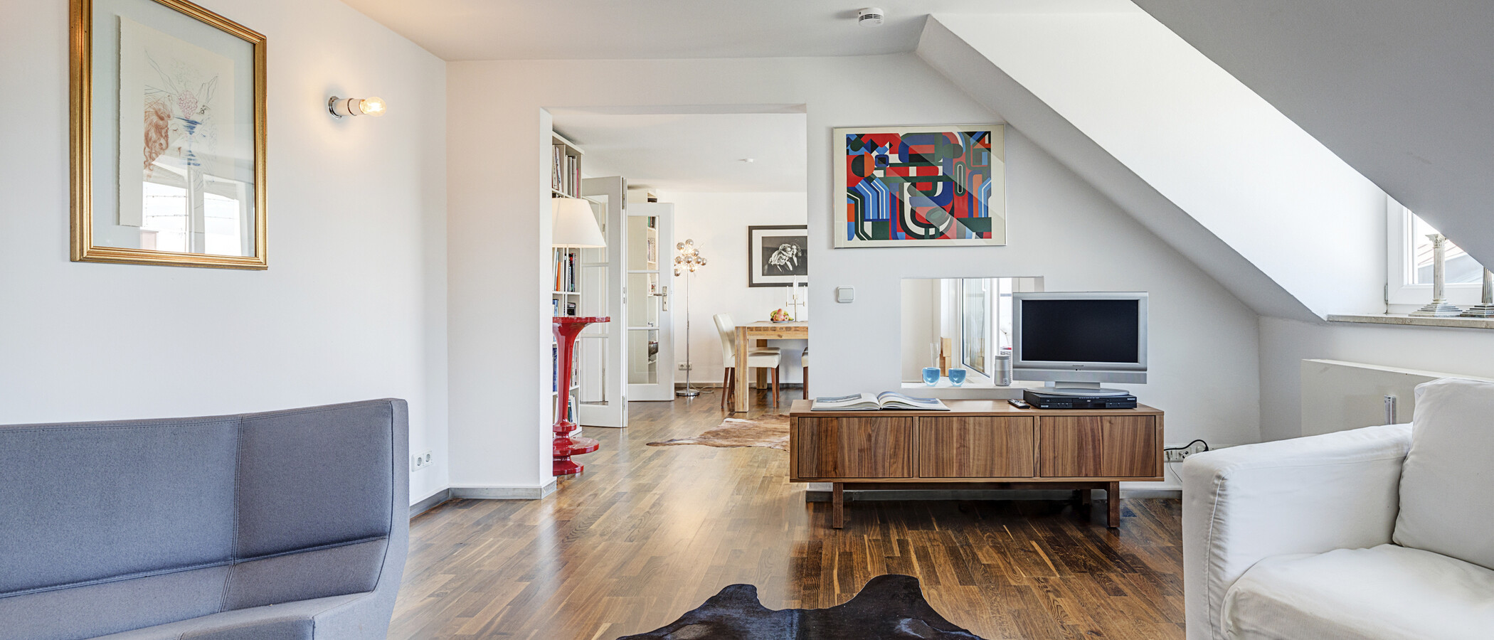appartement avec terrasse sur le toit München Maxvorstadt 03 salon 5221