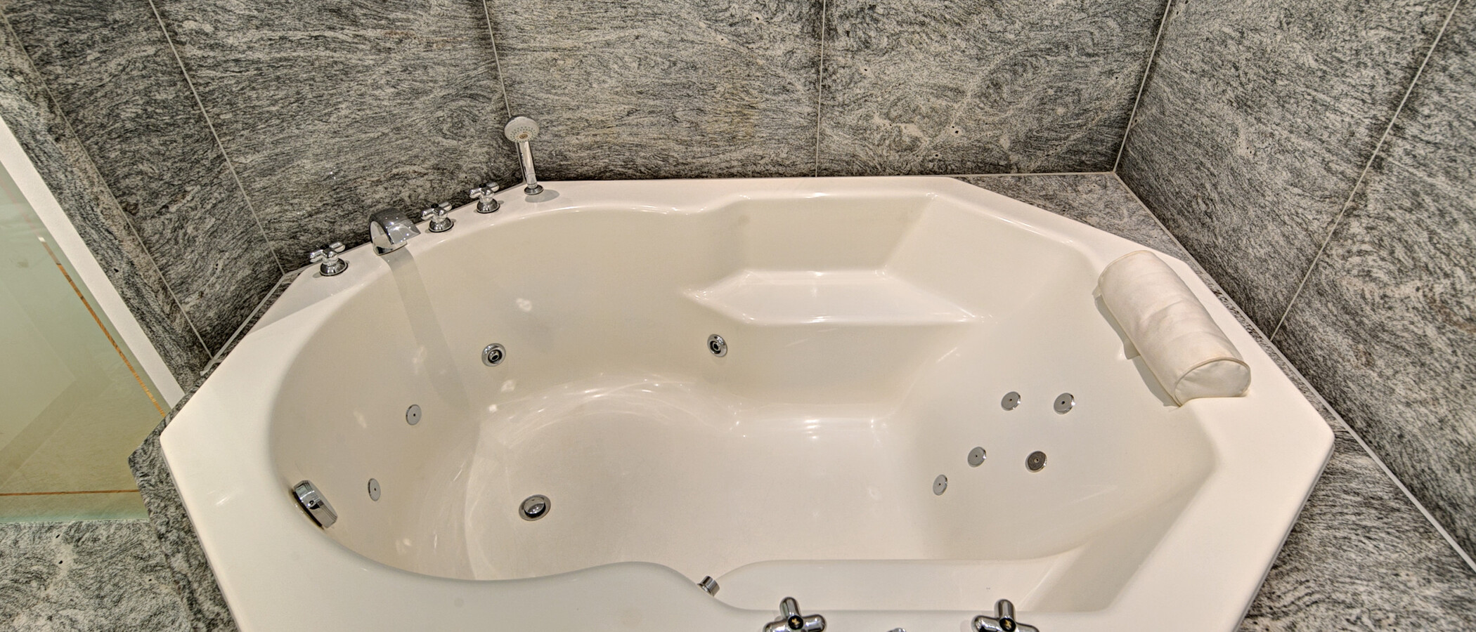 appartement München Schwabing-West (rund um den Hohenzollernplatz) 02 salle de bain 5273