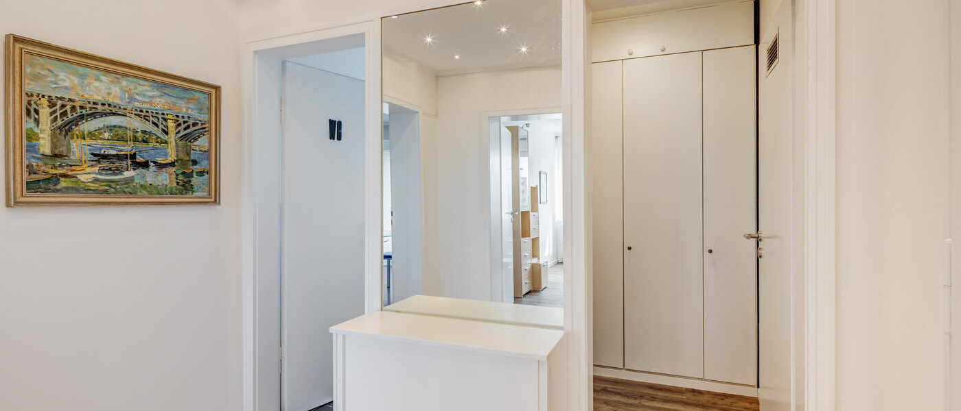 appartement München Bogenhausen 01 entrée/couloir 53