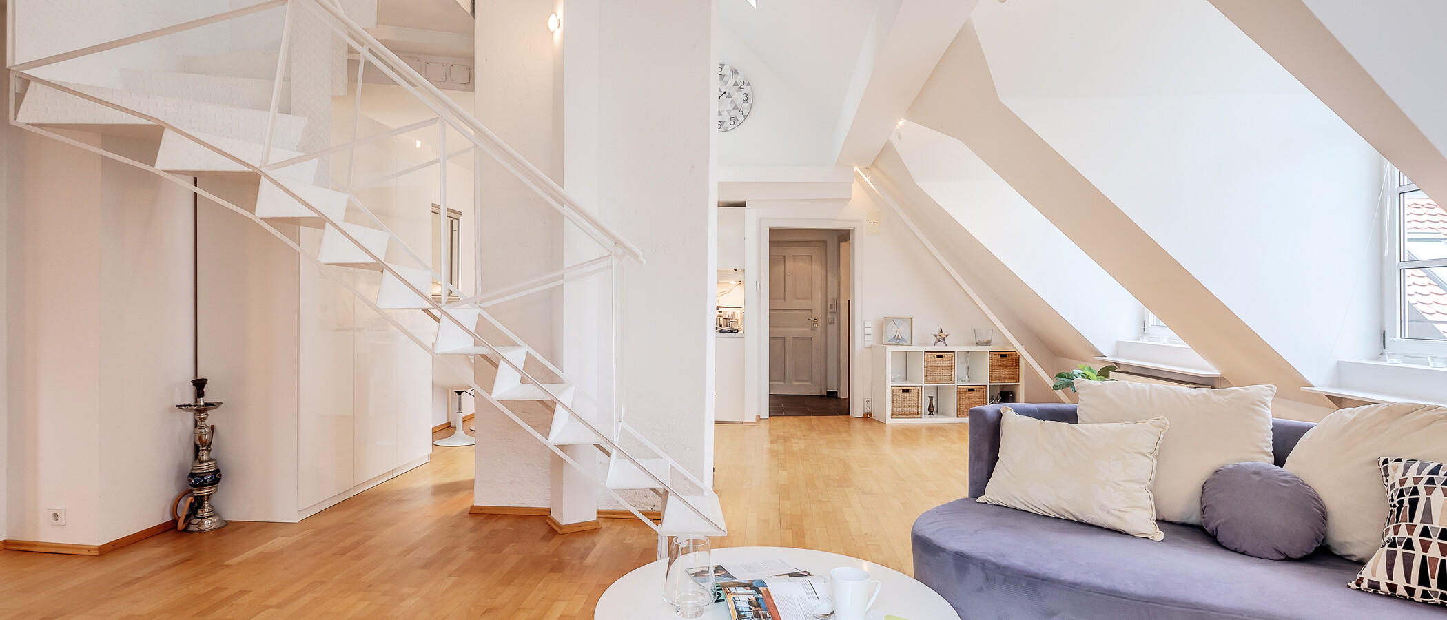 appartement avec mezzanine München Westend 01 pièce à vivre 5354