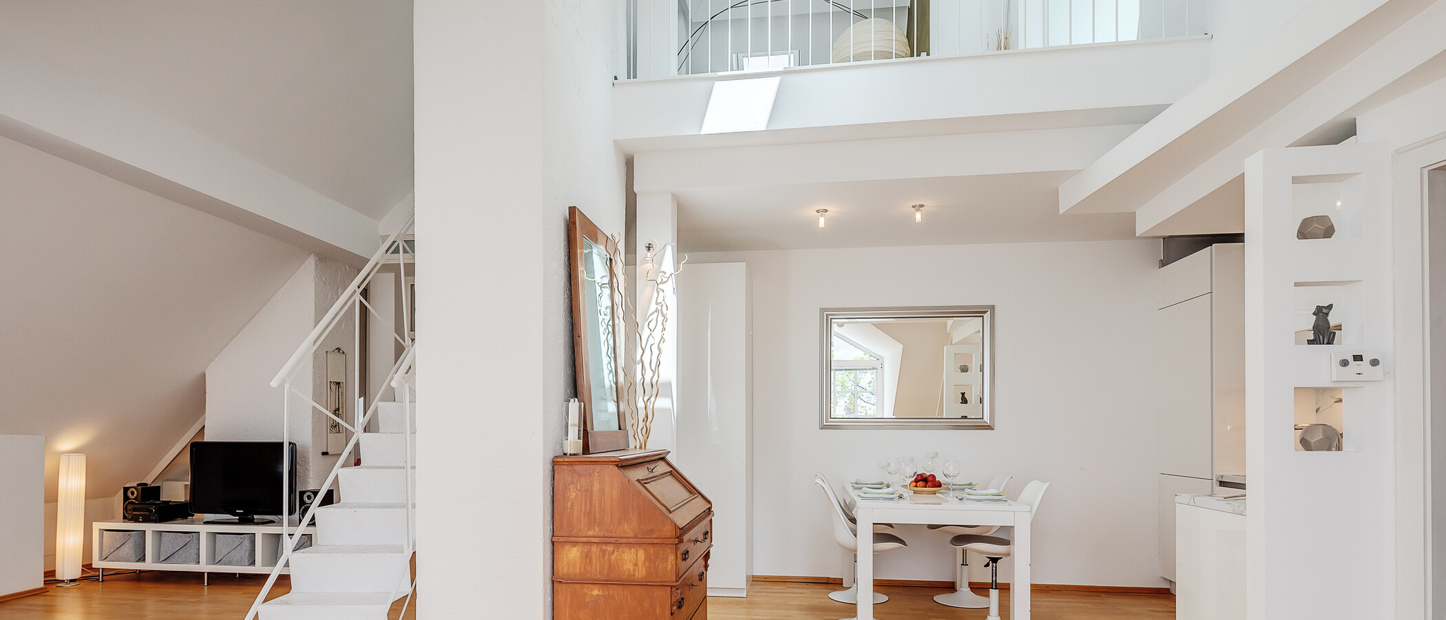 appartement avec mezzanine München Westend 04 pièce à vivre 5354