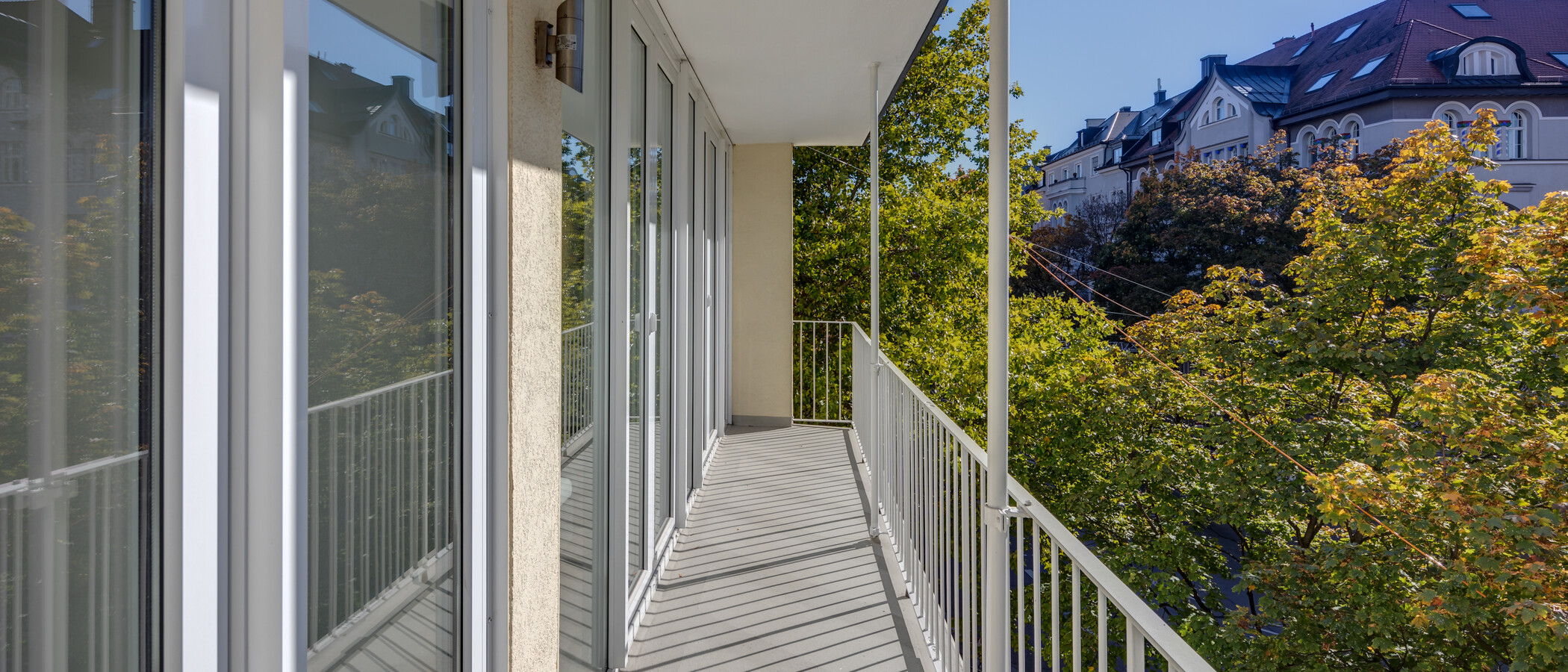 appartement München Schwabing (links der Leopoldstraße) 01 balcon 5407