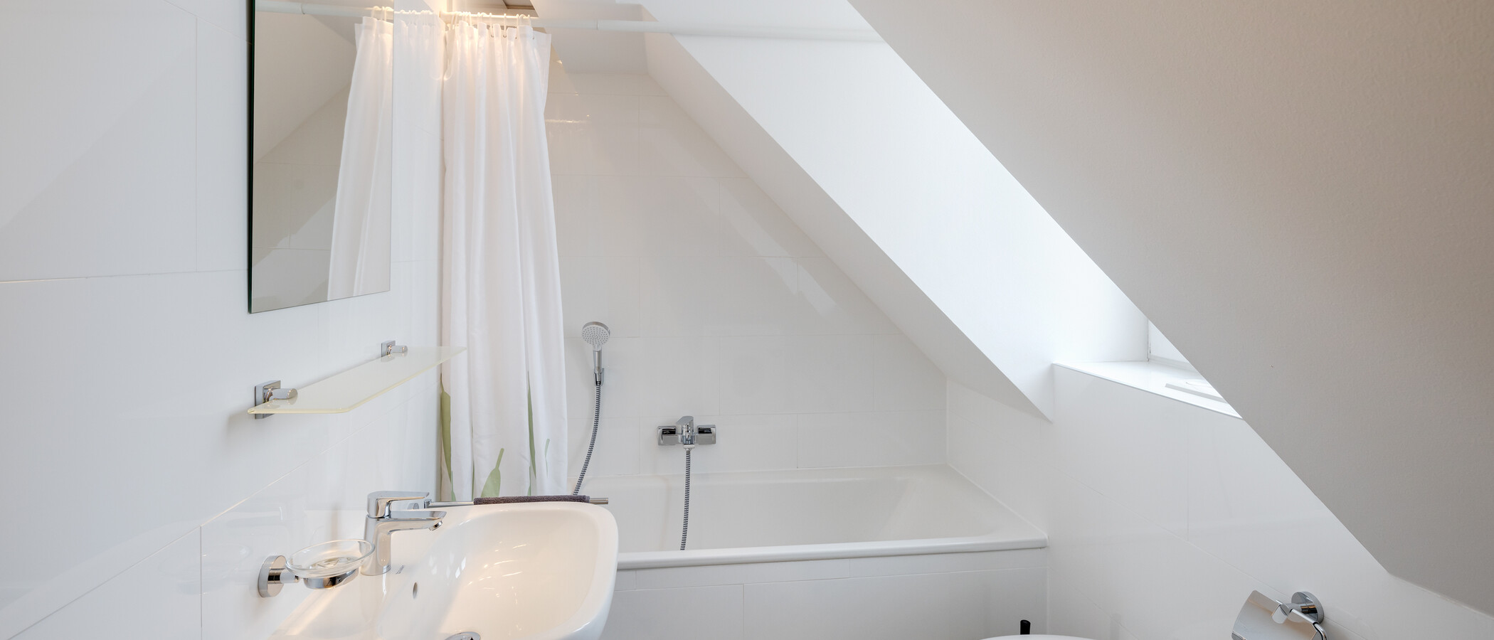 appartement sous les toits München Schwabing 01 salle de bain 5576