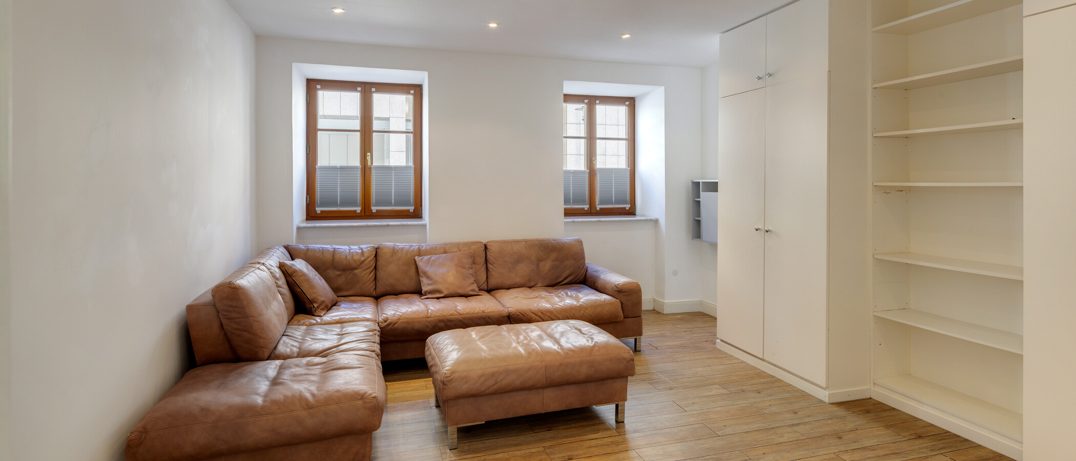 appartement style maisonnette München Lehel 01 salle de séjour 581