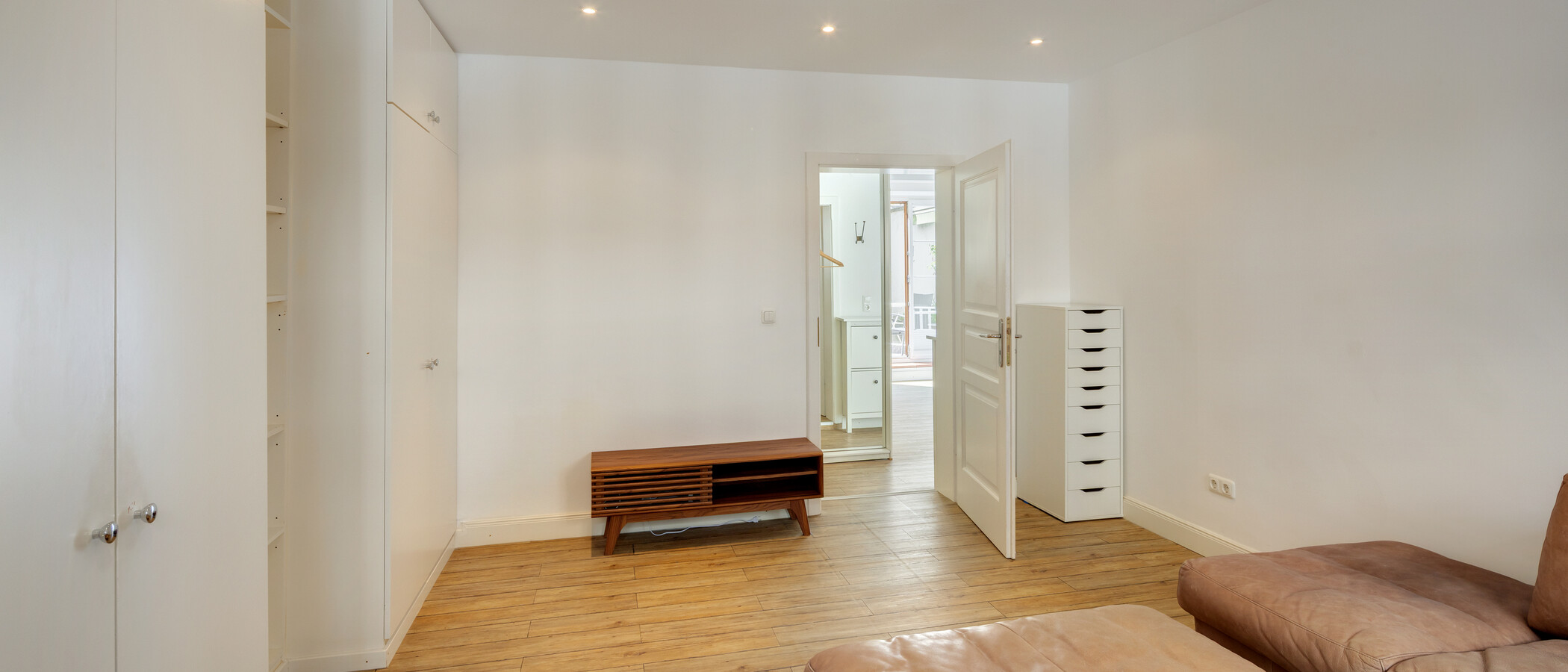 appartement style maisonnette München Lehel 02 salle de séjour 581