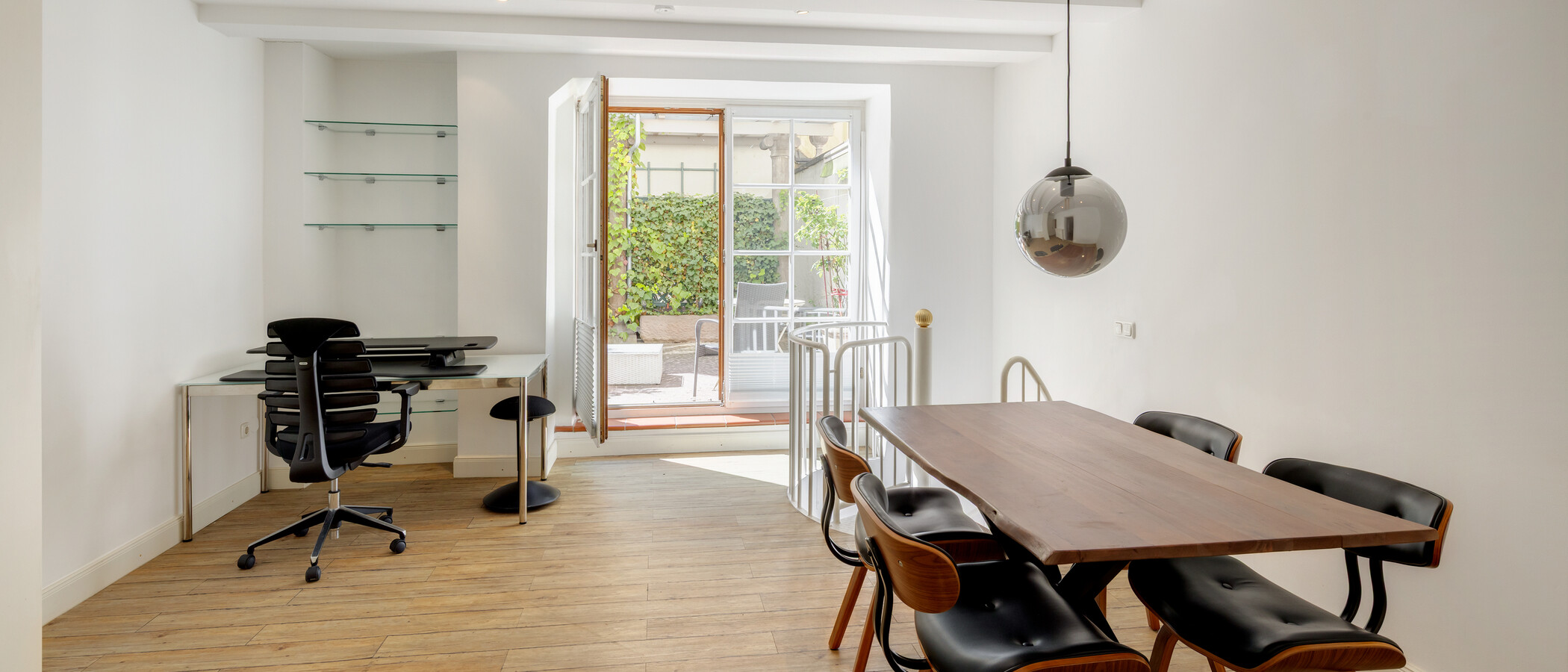 appartement style maisonnette München Lehel 01 salle à manger 581