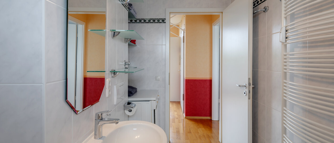 appartement avec terrasse sur le toit München Sendling-Westpark 02 salle de bain 5946